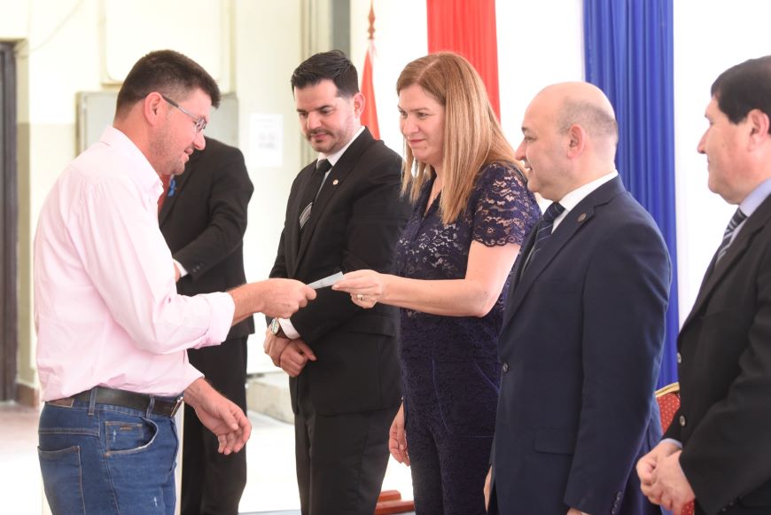 Recursos Financieros a Consejos Regionales de Salud, Noticias de Paraguay, Revista 3ra. Plana