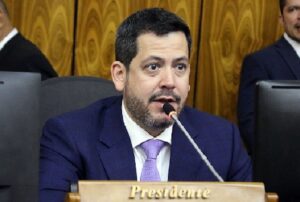 INFO DIPUTADOS: MESA DIRECTIVA DE DIPUTADOS SOLICITA AL EJECUTIVO RETIRAR PEDIDO DE AUMENTO A PARLAMENTARIOS