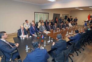 INFO CSJ: REUNIÓN DE PODERES DEL ESTADO: FIRMA DE CONVENIO PARA LUCHAR CONTRA LA CORRUPCIÓN Y CRIMEN ORGANIZADO